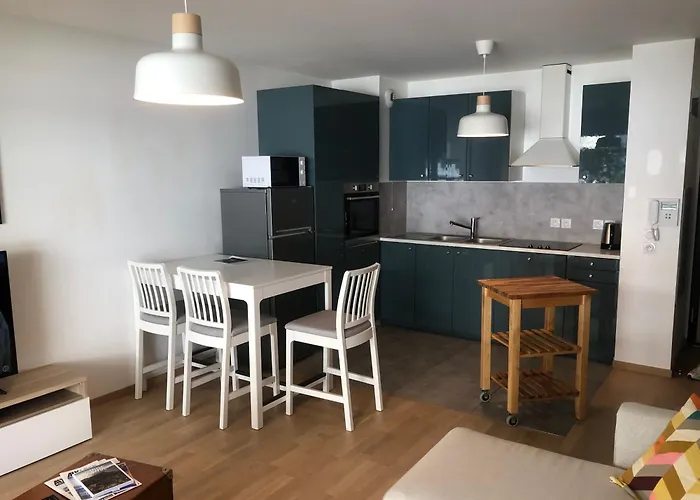 Apartment T3 66 M2 L'univers Centre-ville 2 Garage Et Terrasse